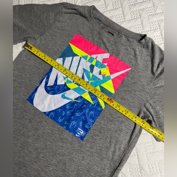 Nike 3 Brand Kid Youth Boy Large Multicolor Graphic Tee Activewear Athletic - Picture 2 of 8